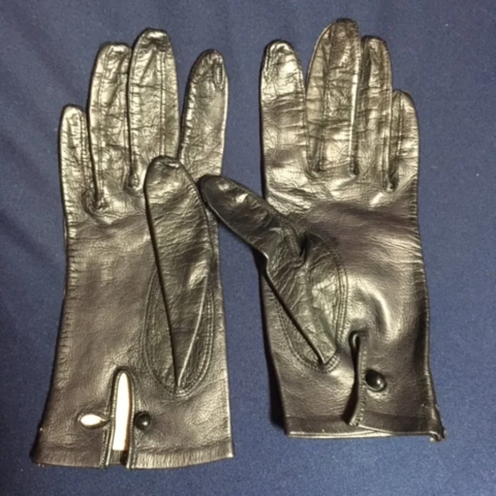 Italy vintage gloves